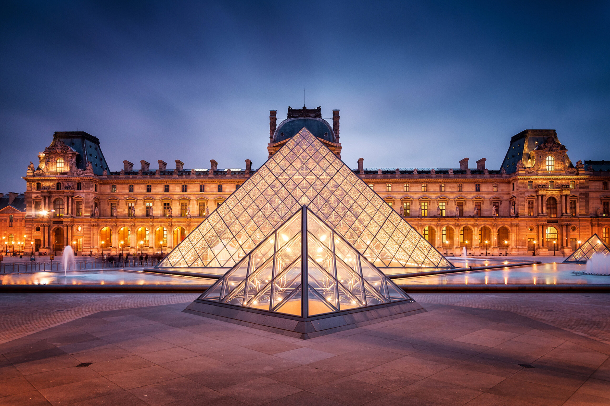 Лувр — сокровищница мирового искусства в Париже
